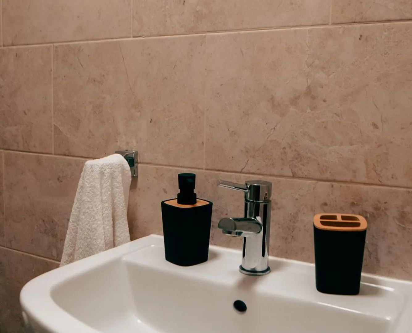 Firdaus Westgate 5 Apartman Huddersfield Egyesült Királyság