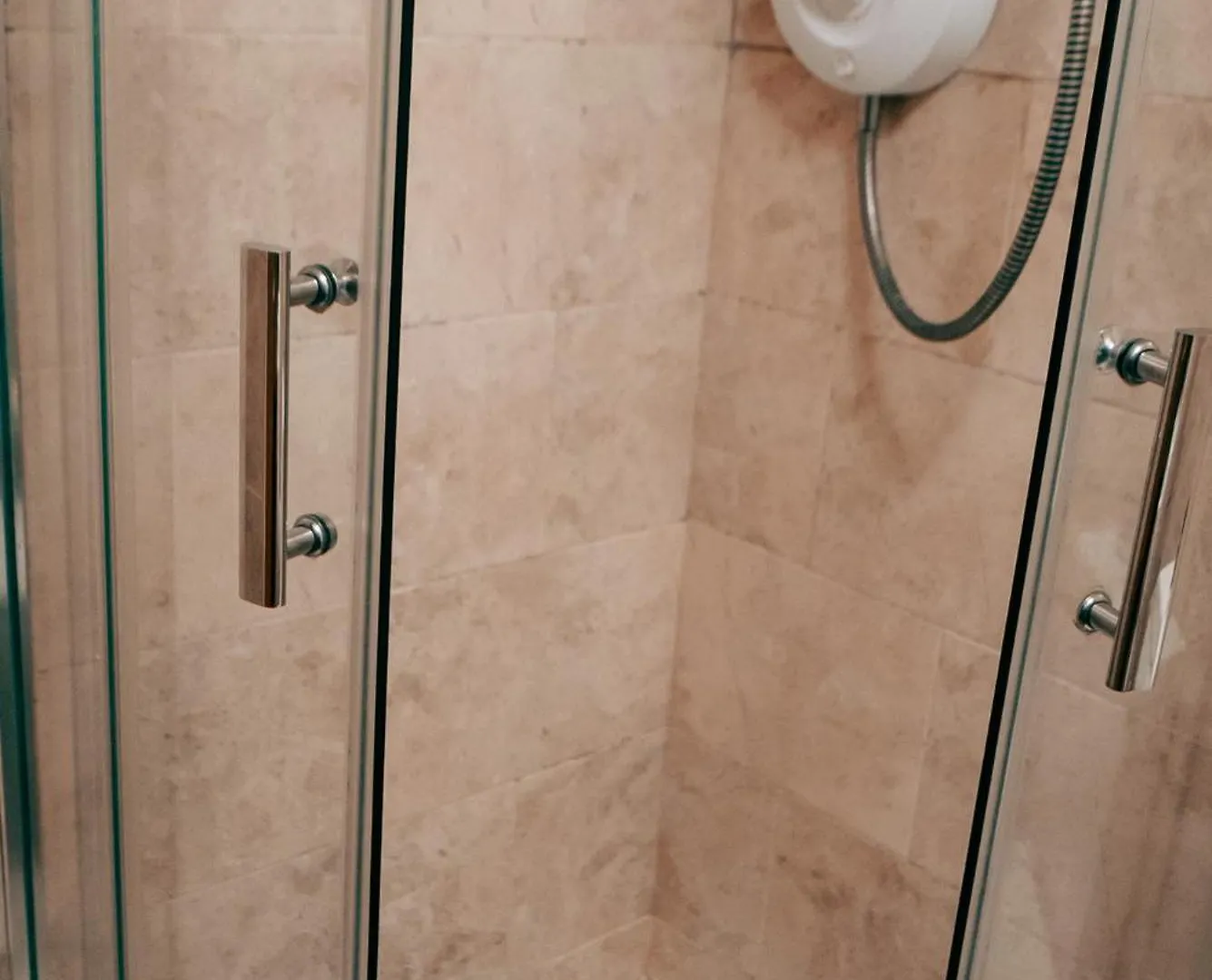 Firdaus Westgate 5 Apartman Huddersfield Egyesült Királyság